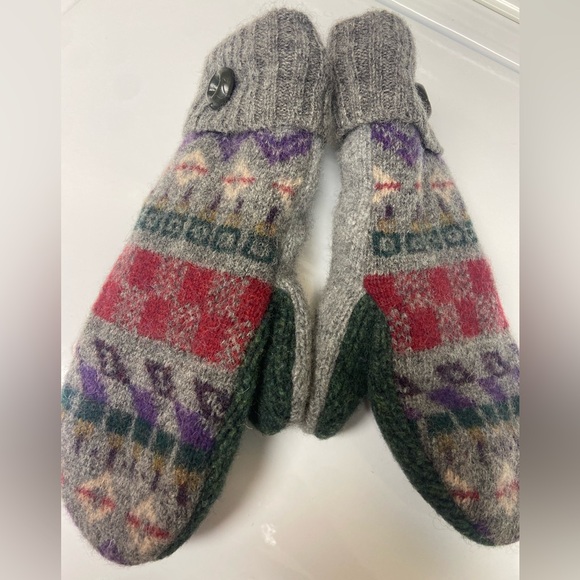 Sold. handmade sweater mittens - Picture 1 of 4